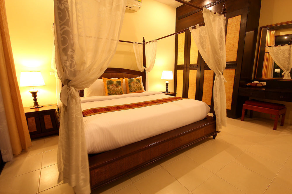 Napalai Pool Villa Resort Pattaya Buitenkant foto